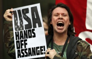 Exclusive Interview: Lauri Love on Julian Assange’s Extradition Hearings